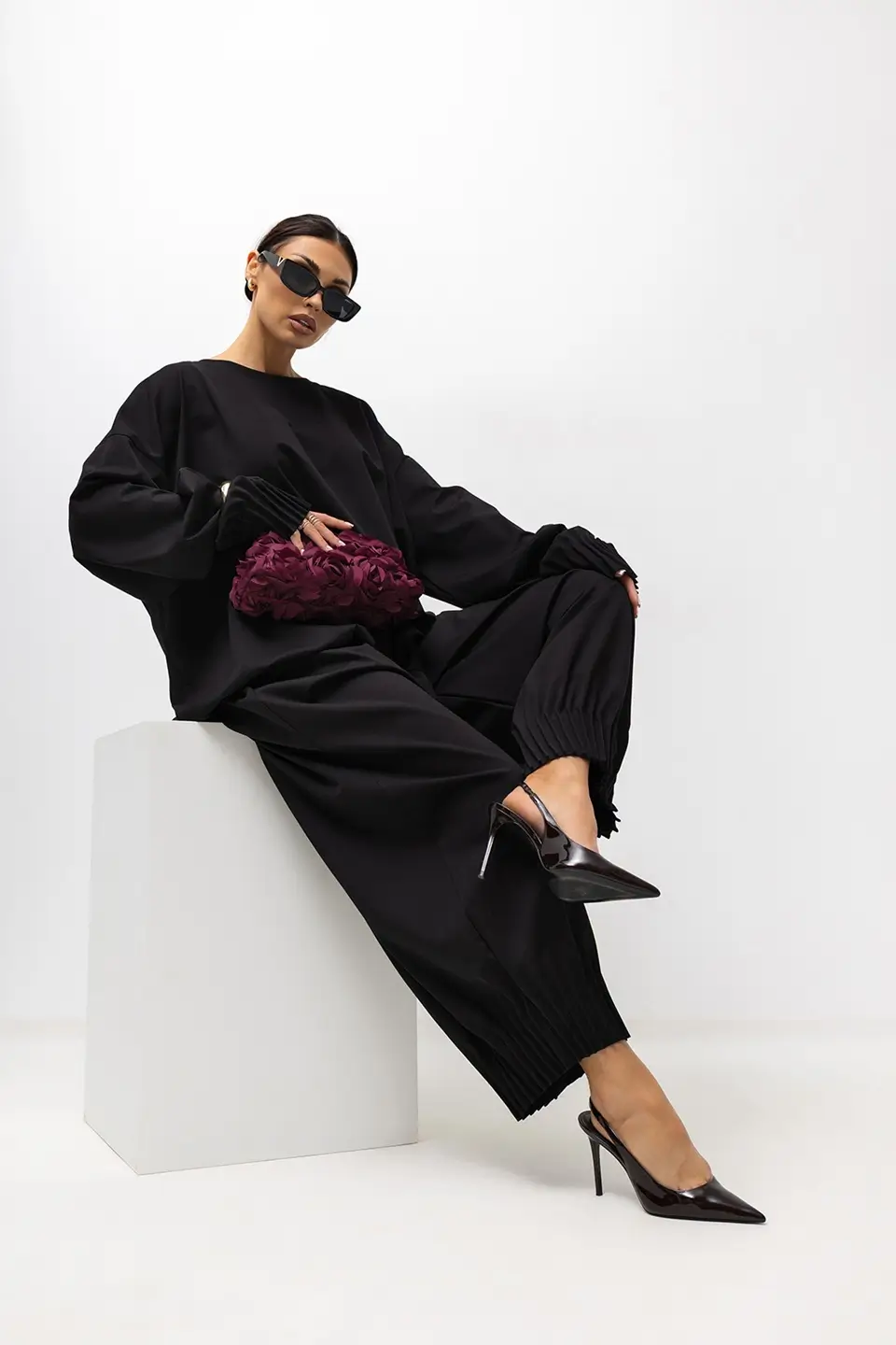 mco spodnie love me not czarny 3