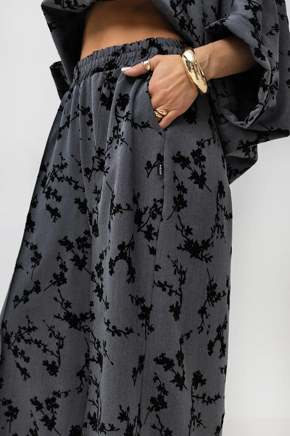 mco spodnie roses szary 1