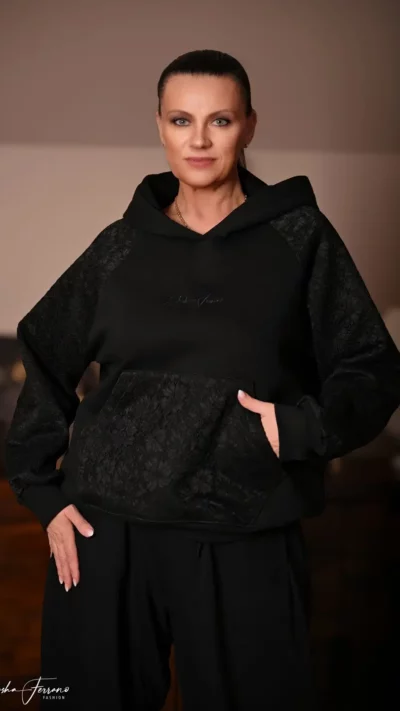 SASHA FERRANO bluza z koronką (czarna)